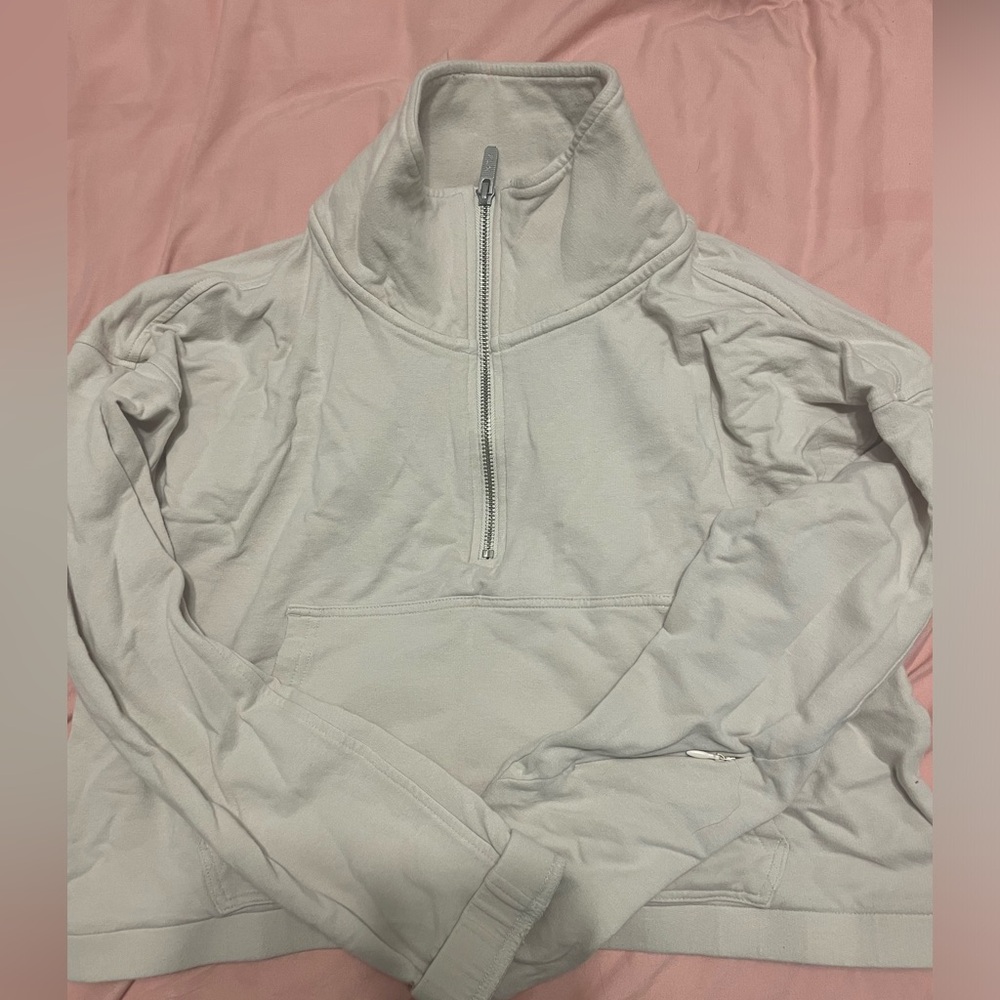 Tan cropped workout quarter zip Size medium!